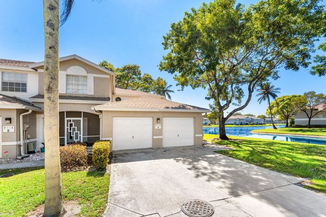 9118 Boca Gardens Parkway F, Boca Raton, FL 33496