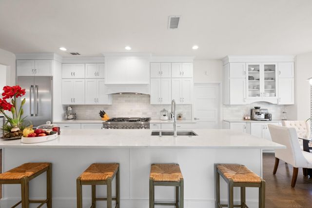 1603 Falcon Ledge DR, Austin, TX 78746