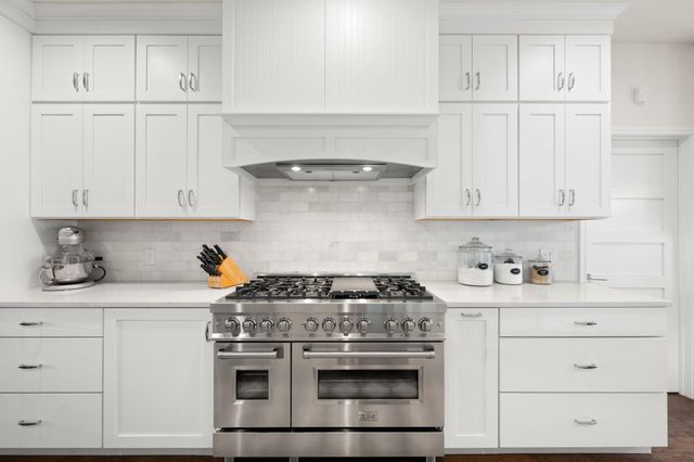 1603 Falcon Ledge DR, Austin, TX 78746