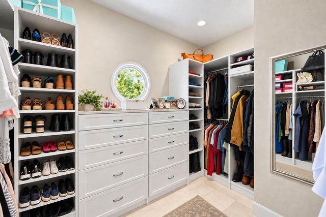 1603 Falcon Ledge DR, Austin, TX 78746