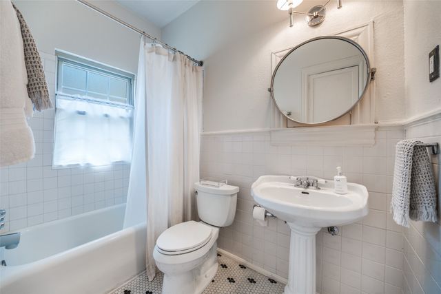 422 Monte Vista Drive, Dallas, TX 75223