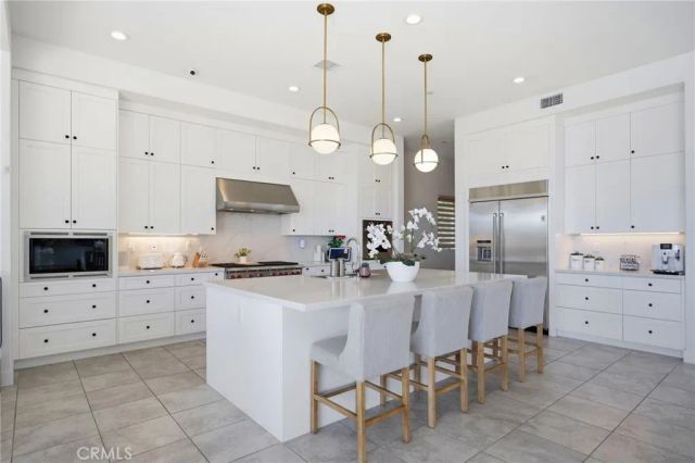 20556 W Wisteria Court, Porter Ranch, CA 91326