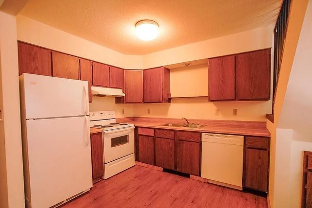 924 21st Avenue S, Minneapolis, MN 55404