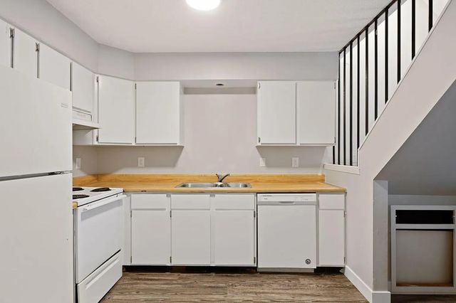 924 21st Avenue S, Minneapolis, MN 55404