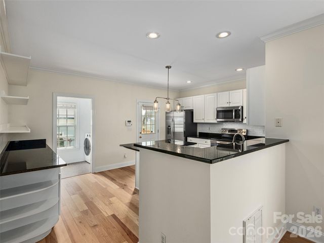 131 White Ash Drive E, Asheville, NC 28803