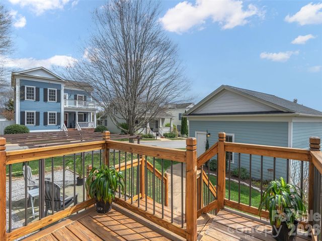 131 White Ash Drive E, Asheville, NC 28803