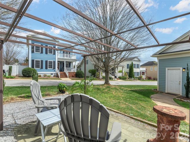 131 White Ash Drive E, Asheville, NC 28803