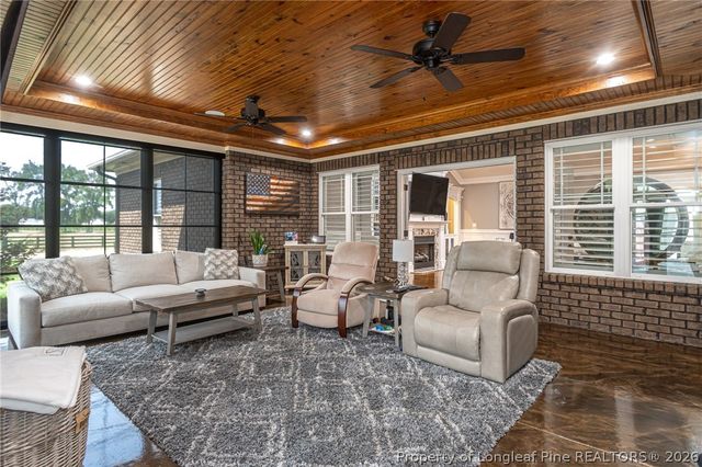 6880 Sim Canady Road, Hope Mills, NC 28348