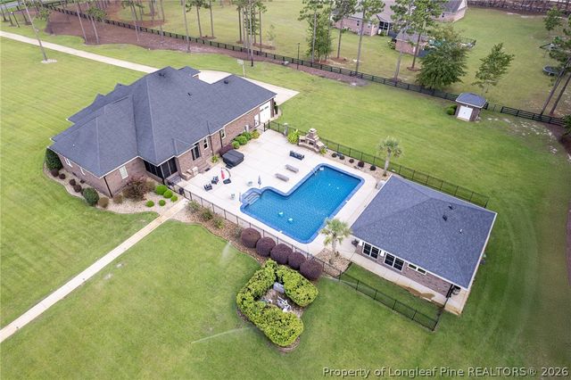 6880 Sim Canady Road, Hope Mills, NC 28348
