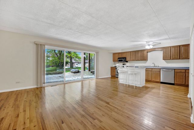 15502 Orlan Brook Drive 222, Orland Park, IL 60462