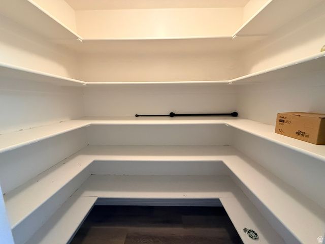 748 W 4075 S, Riverdale, UT 84405