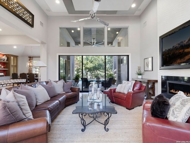 3915 El Chamizal, San Antonio, TX 78261