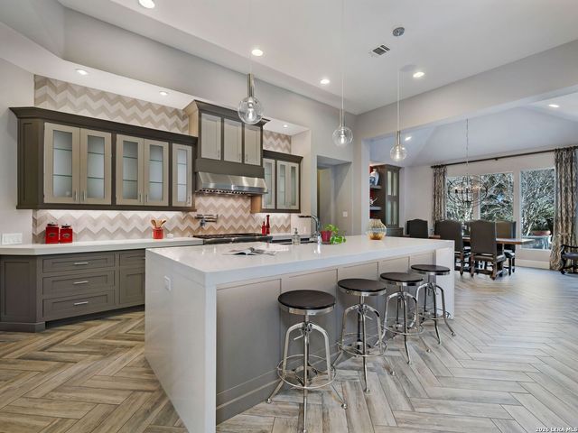 3915 El Chamizal, San Antonio, TX 78261