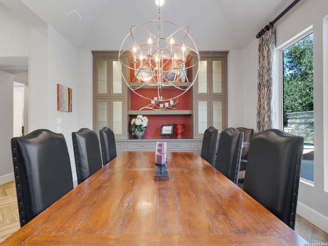 3915 El Chamizal, San Antonio, TX 78261