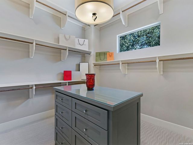 3915 El Chamizal, San Antonio, TX 78261