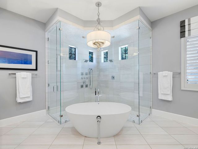 3915 El Chamizal, San Antonio, TX 78261