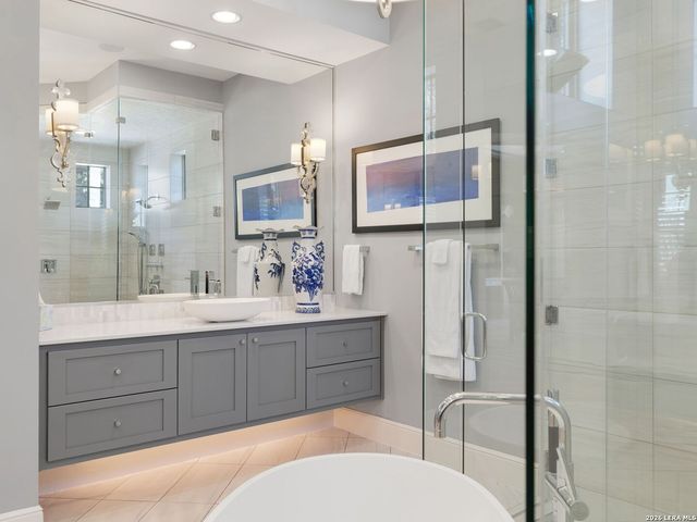 3915 El Chamizal, San Antonio, TX 78261