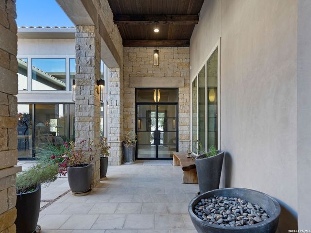 3915 El Chamizal, San Antonio, TX 78261