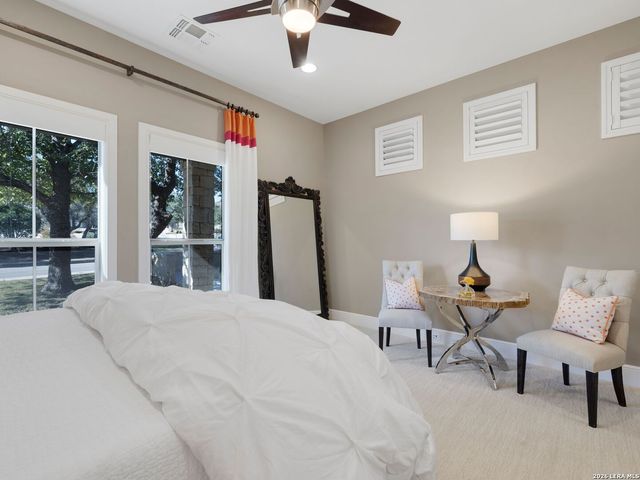 3915 El Chamizal, San Antonio, TX 78261