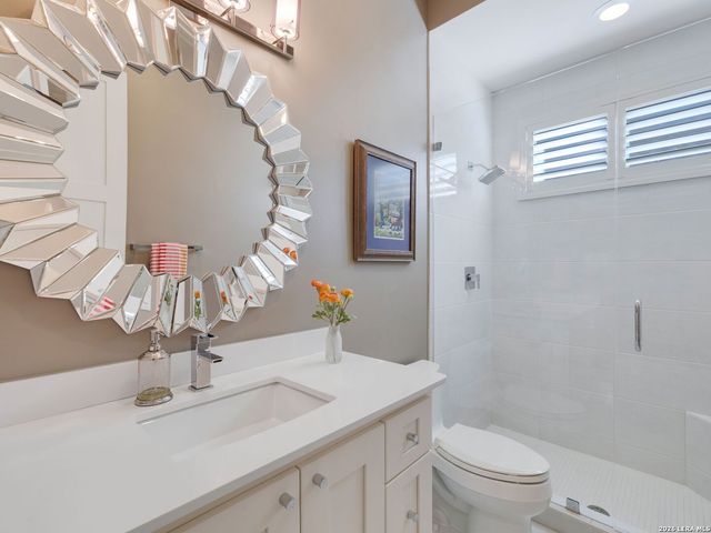 3915 El Chamizal, San Antonio, TX 78261