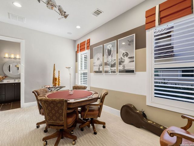 3915 El Chamizal, San Antonio, TX 78261