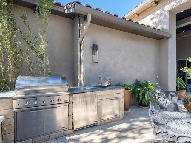 3915 El Chamizal, San Antonio, TX 78261