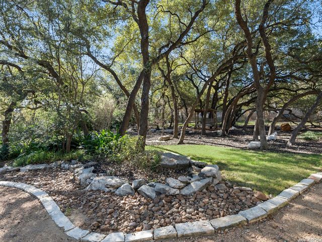 3915 El Chamizal, San Antonio, TX 78261