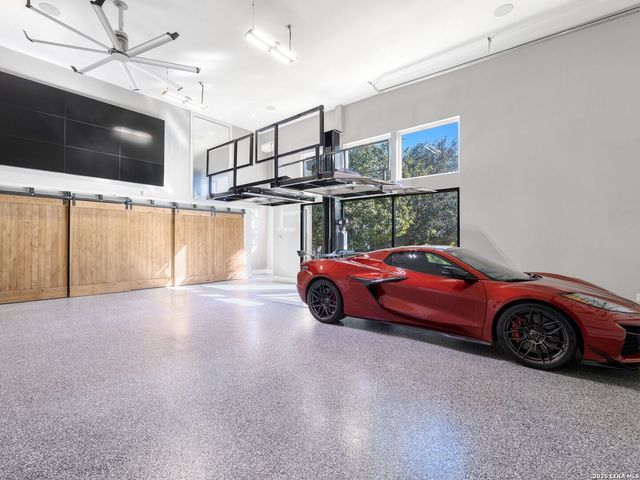 3915 El Chamizal, San Antonio, TX 78261