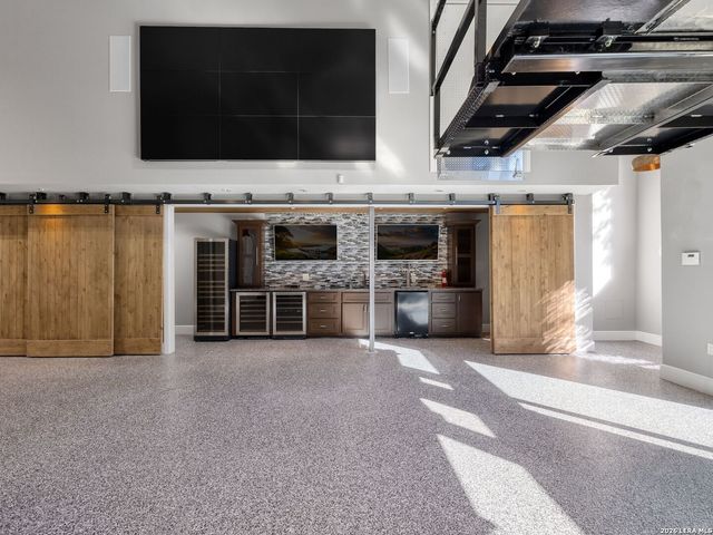 3915 El Chamizal, San Antonio, TX 78261