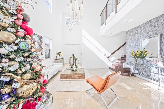 6933 NW 104th Ct, Doral, FL 33178