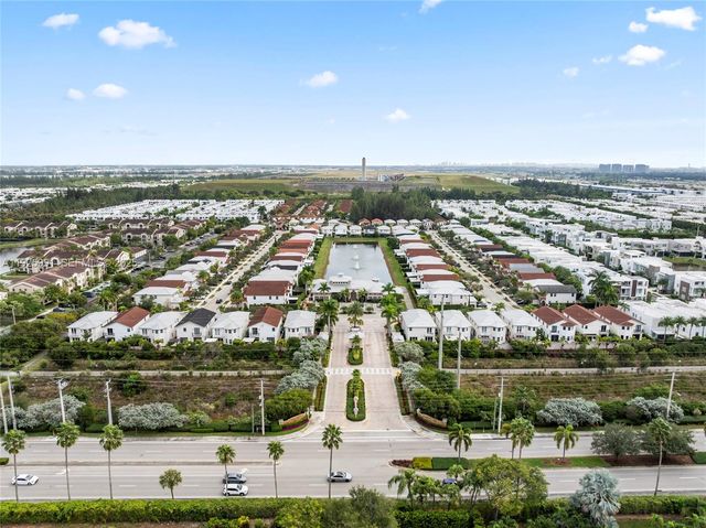 6933 NW 104th Ct, Doral, FL 33178