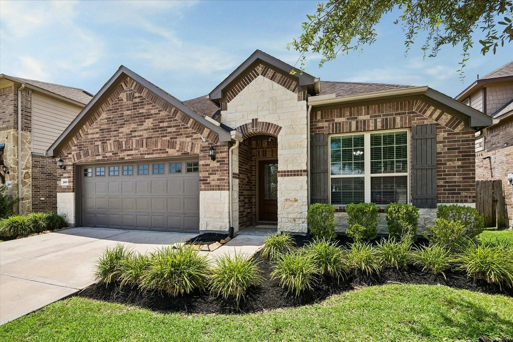 24111 Kingdom Isle Lane, Katy, TX 77493