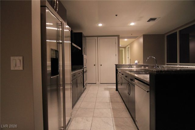 4575 Dean Martin Drive 2108, Las Vegas, NV 89103