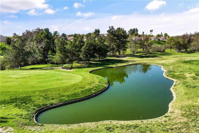 40465 Via Camposeco, Murrieta, CA 92562