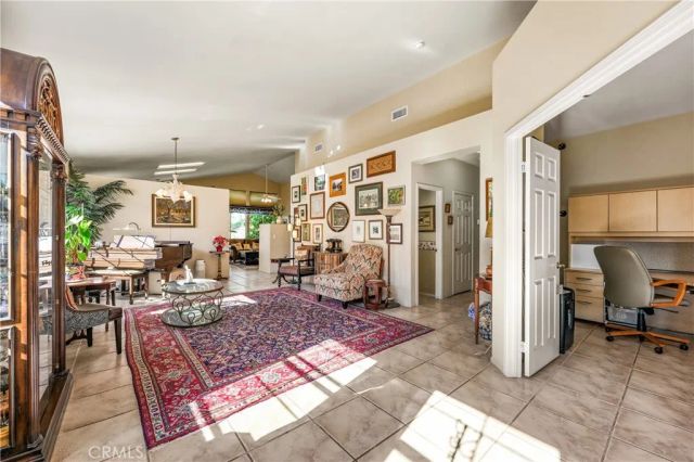 40465 Via Camposeco, Murrieta, CA 92562