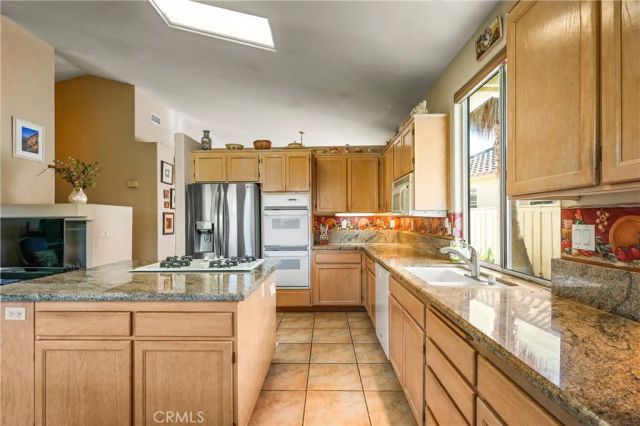 40465 Via Camposeco, Murrieta, CA 92562