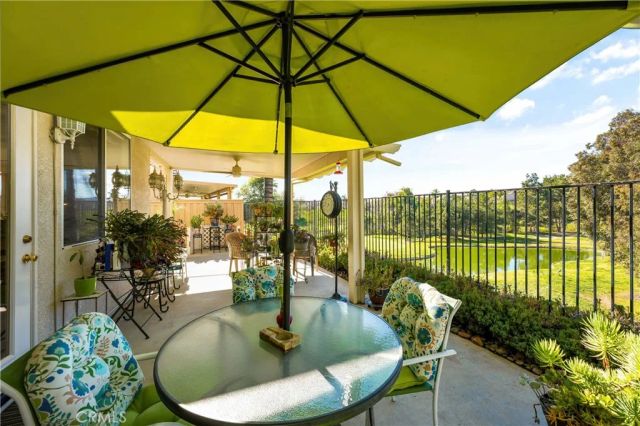 40465 Via Camposeco, Murrieta, CA 92562