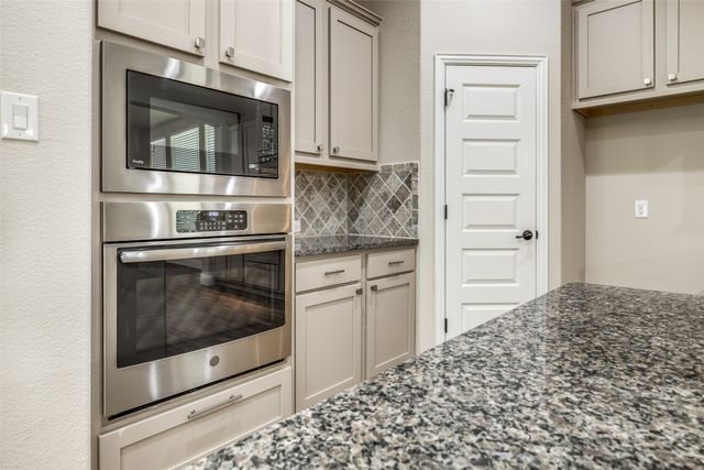 2511 Linwood Drive, Venus, TX 76084