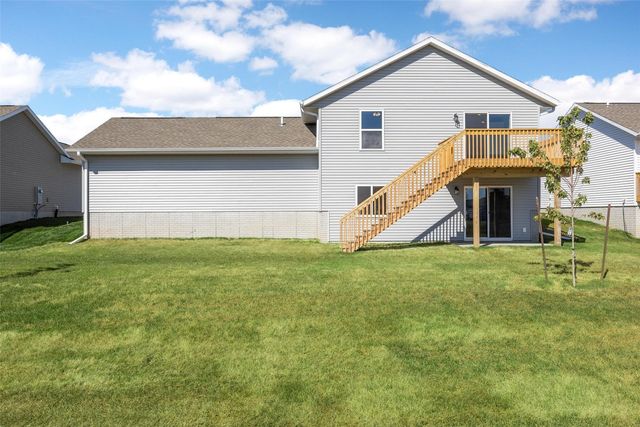 810 Indigo Drive, Palo, IA 52324