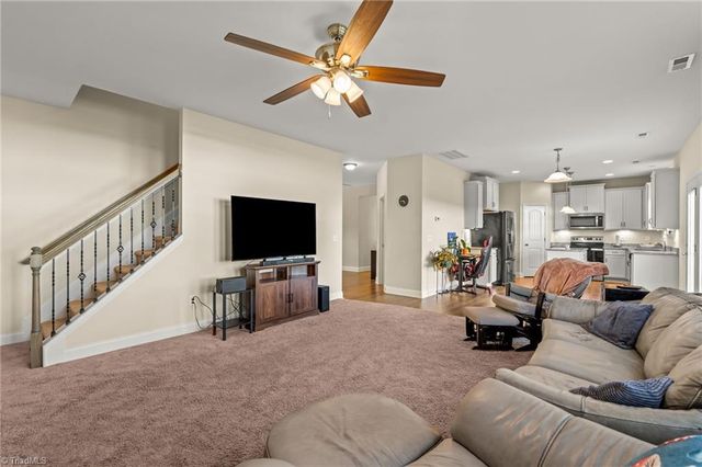 1934 Kippen Drive, Kernersville, NC 27284
