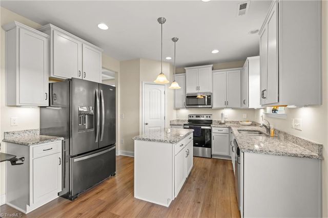 1934 Kippen Drive, Kernersville, NC 27284