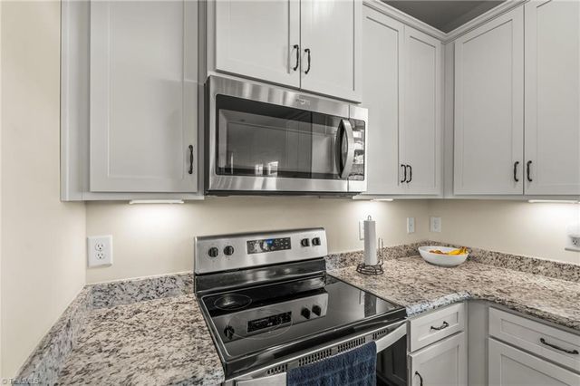 1934 Kippen Drive, Kernersville, NC 27284