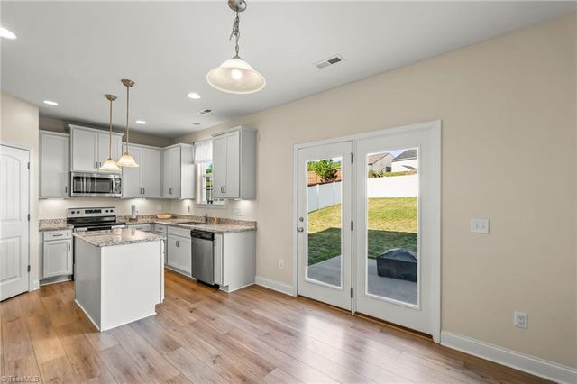 1934 Kippen Drive, Kernersville, NC 27284