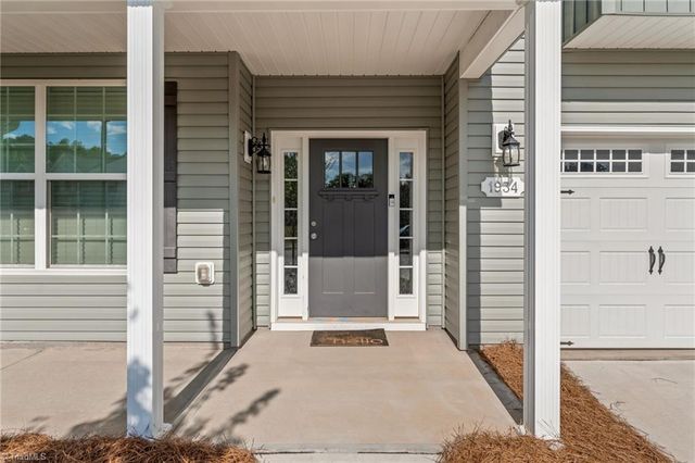 1934 Kippen Drive, Kernersville, NC 27284