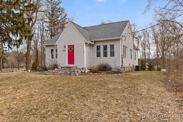 6914 Young Avenue Ne, Cannon Twp, MI 49341