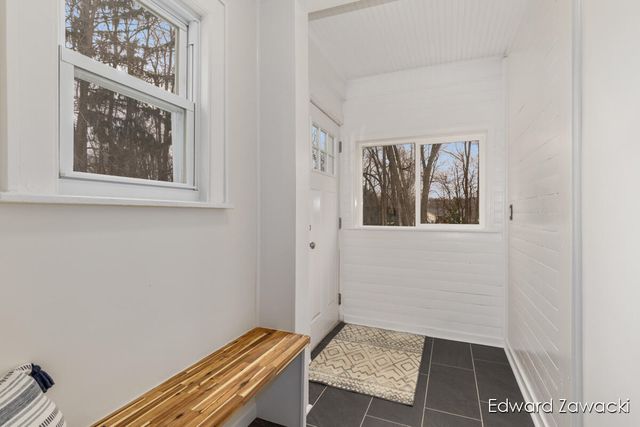 6914 Young Avenue Ne, Cannon Twp, MI 49341