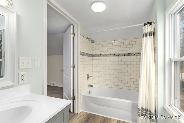 6914 Young Avenue Ne, Cannon Twp, MI 49341