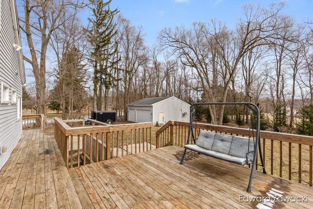 6914 Young Avenue Ne, Cannon Twp, MI 49341