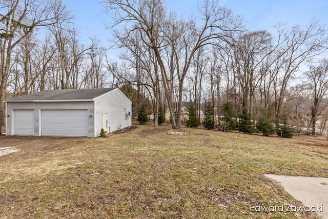 6914 Young Avenue Ne, Cannon Twp, MI 49341