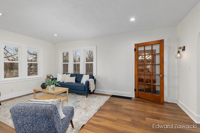 6914 Young Avenue Ne, Cannon Twp, MI 49341